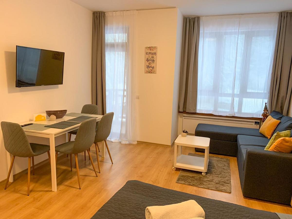 Studios And Apartments - Semiramida Gardens ボロヴェッツ エクステリア 写真