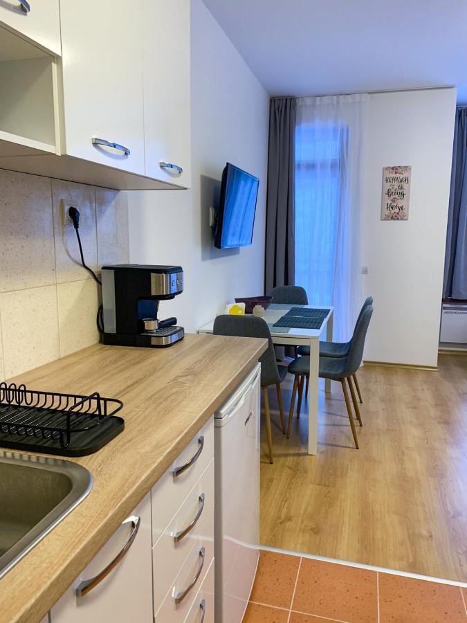 Studios And Apartments - Semiramida Gardens ボロヴェッツ エクステリア 写真