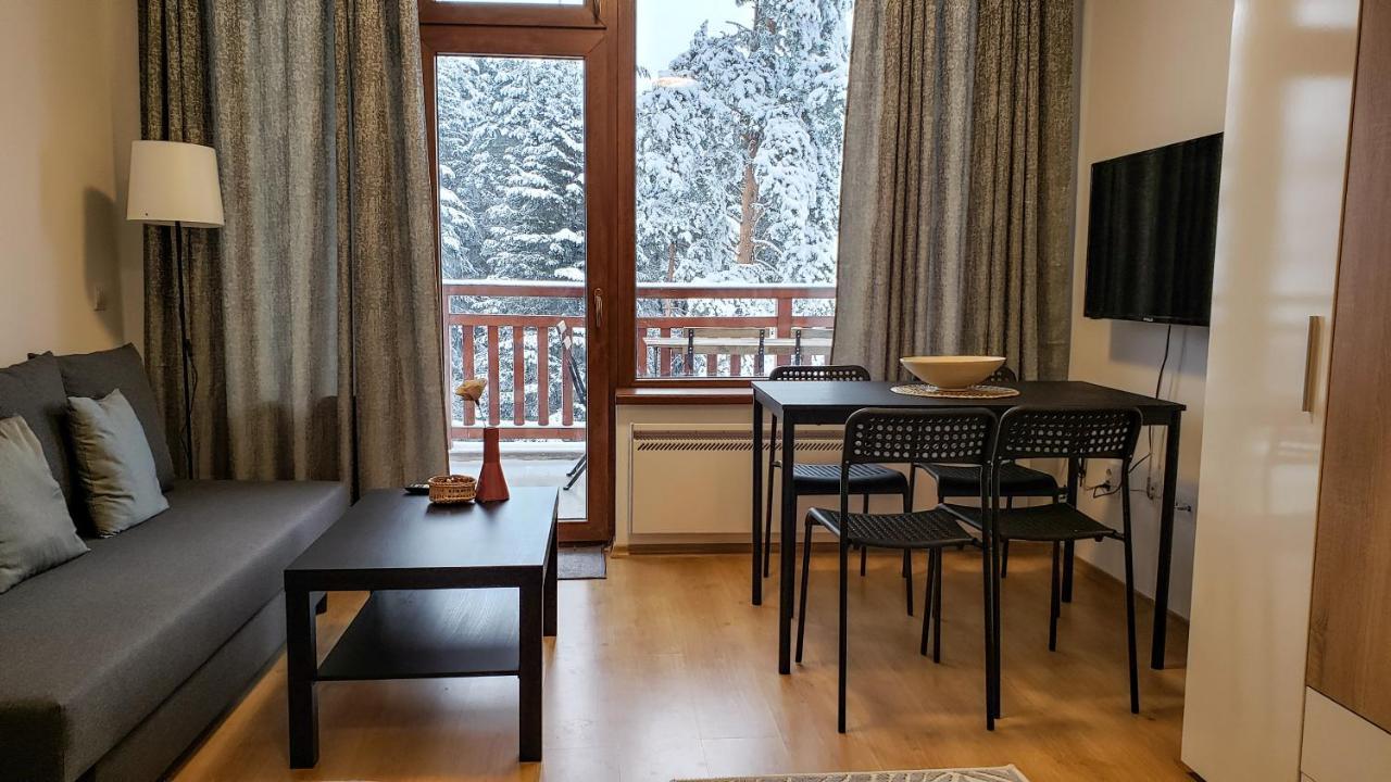 Studios And Apartments - Semiramida Gardens ボロヴェッツ エクステリア 写真